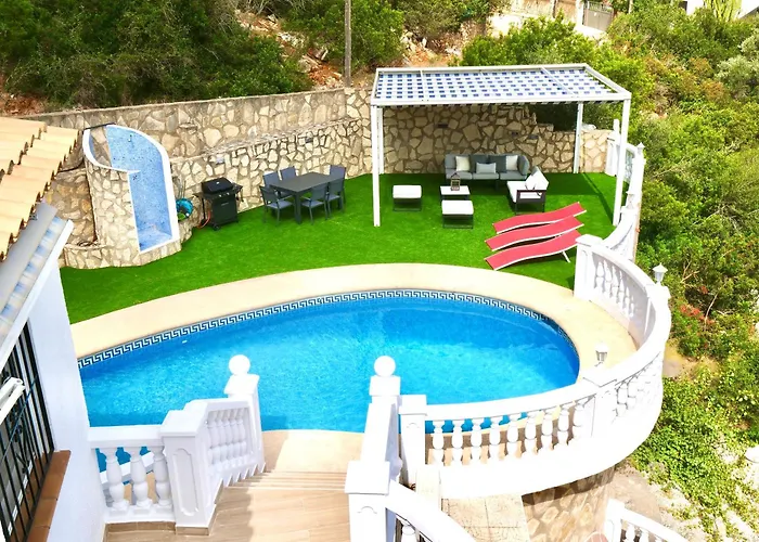 Villa Familia